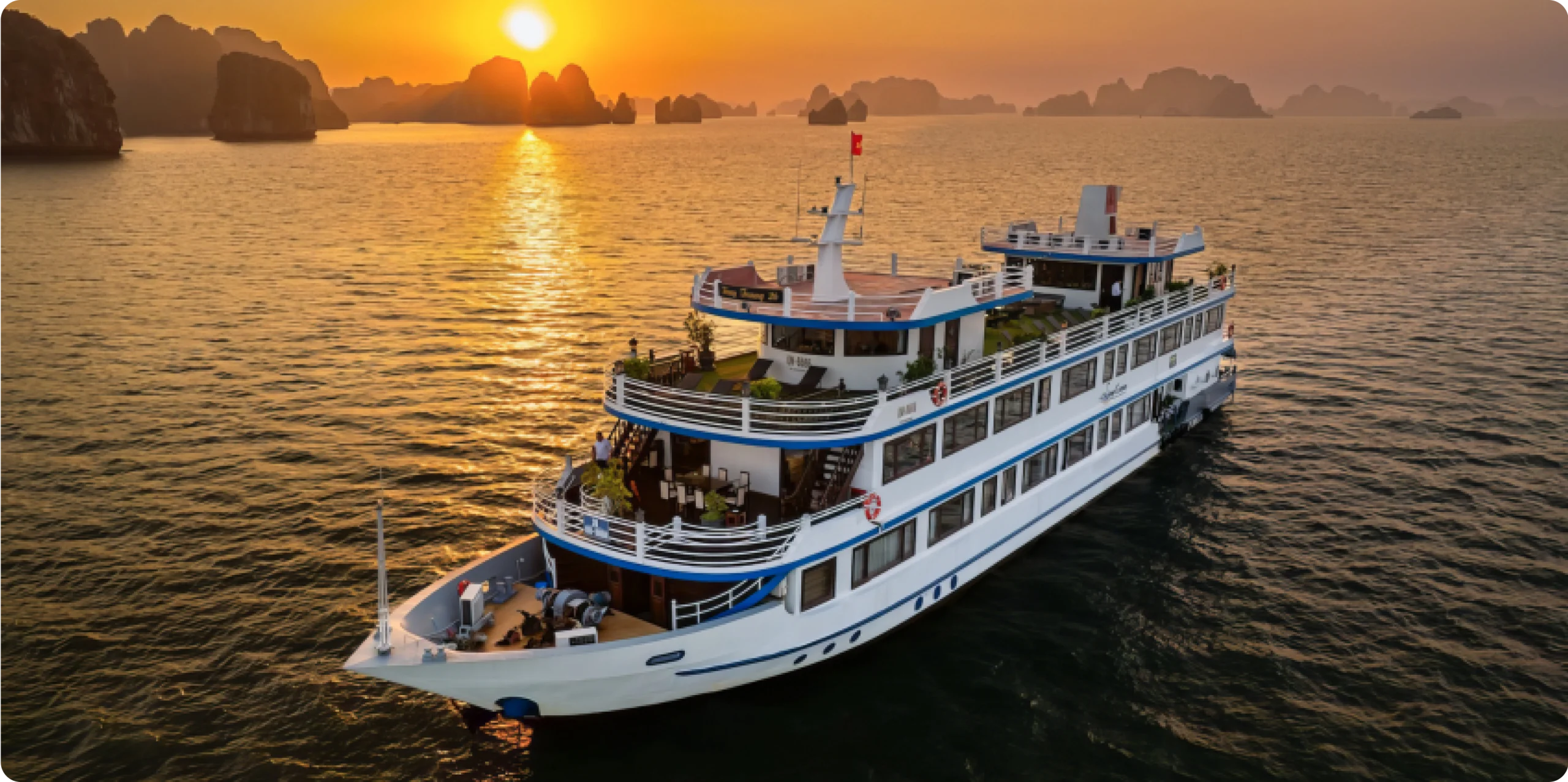 hercules-luxury-cruise