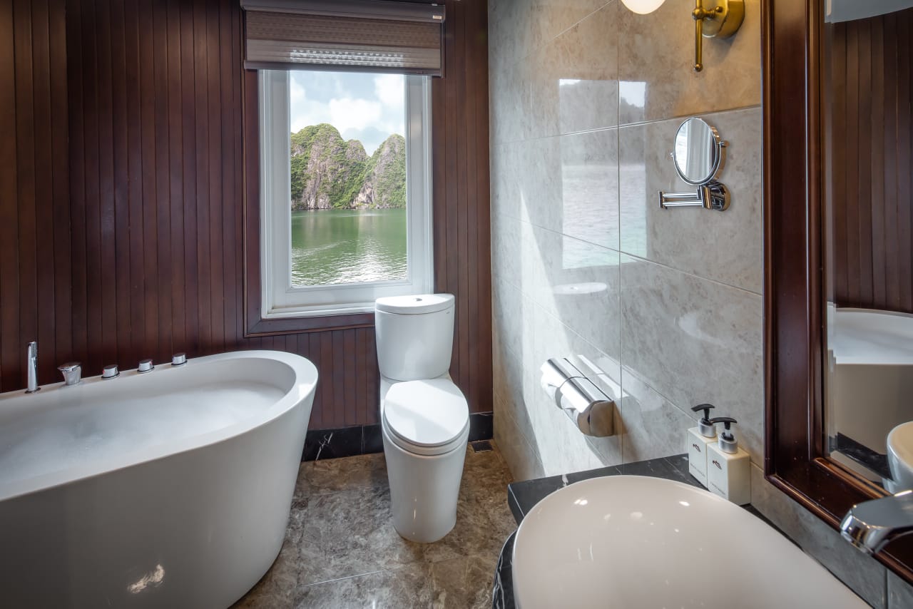 Paradise Elegance Cruise