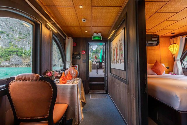 L’amour Junk Cruise room