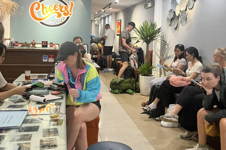 How to book Halong Bay Cruise when arrive